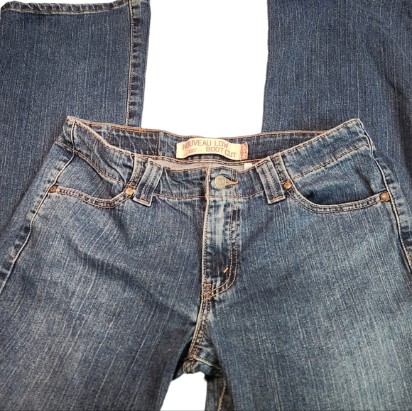 Levis low rise bootcut women's jeans 525 - Picture 3 of 12